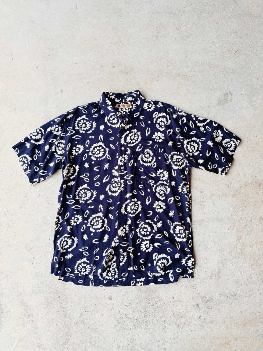 Vintage Imprints Rayon Hawaiian Shirt Men's Medium Blue Floral Camp Collar